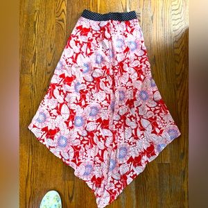 Red & White Floral Handkerchief Skirt w/ Black & White Belt Sash  Size S